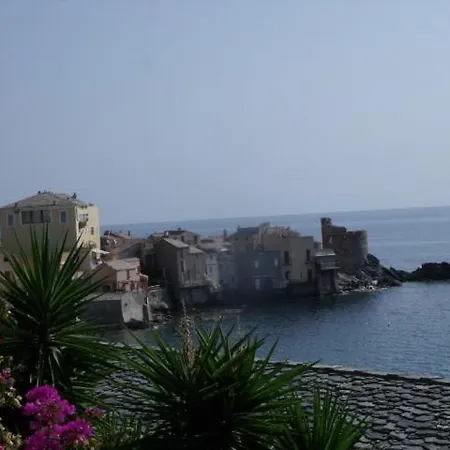 Holiday home Maison Independante En Pierre Du Pays, Jardin,clim,wifi,tnt A 5 Mn De La *