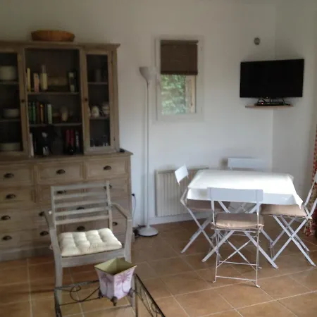Maison Independante En Pierre Du Pays, Jardin,clim,wifi,tnt A 5 Mn De La Brando