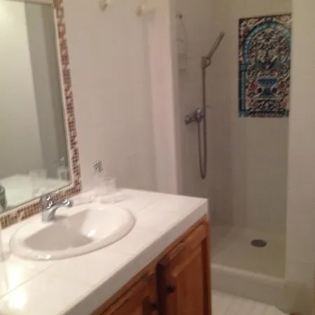 Holiday home Maison Independante En Pierre Du Pays, Jardin,clim,wifi,tnt A 5 Mn De La *
